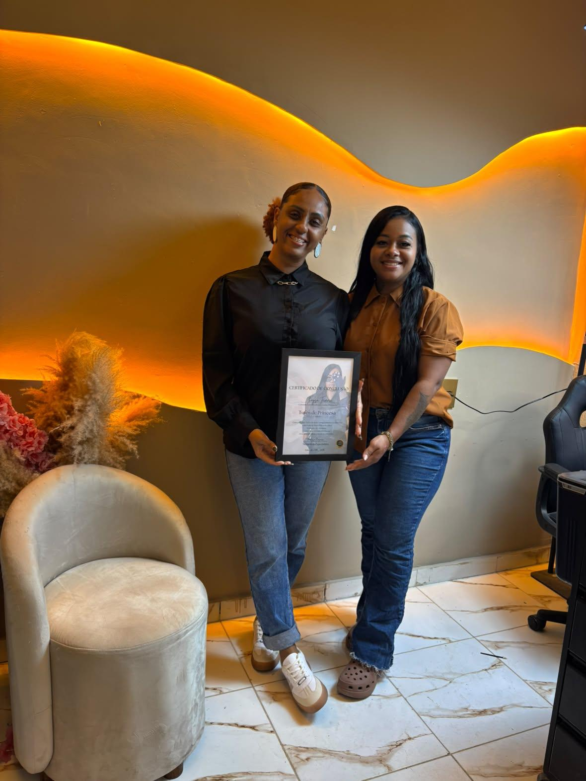 Heloísa Bezerra com aluna certificada 2